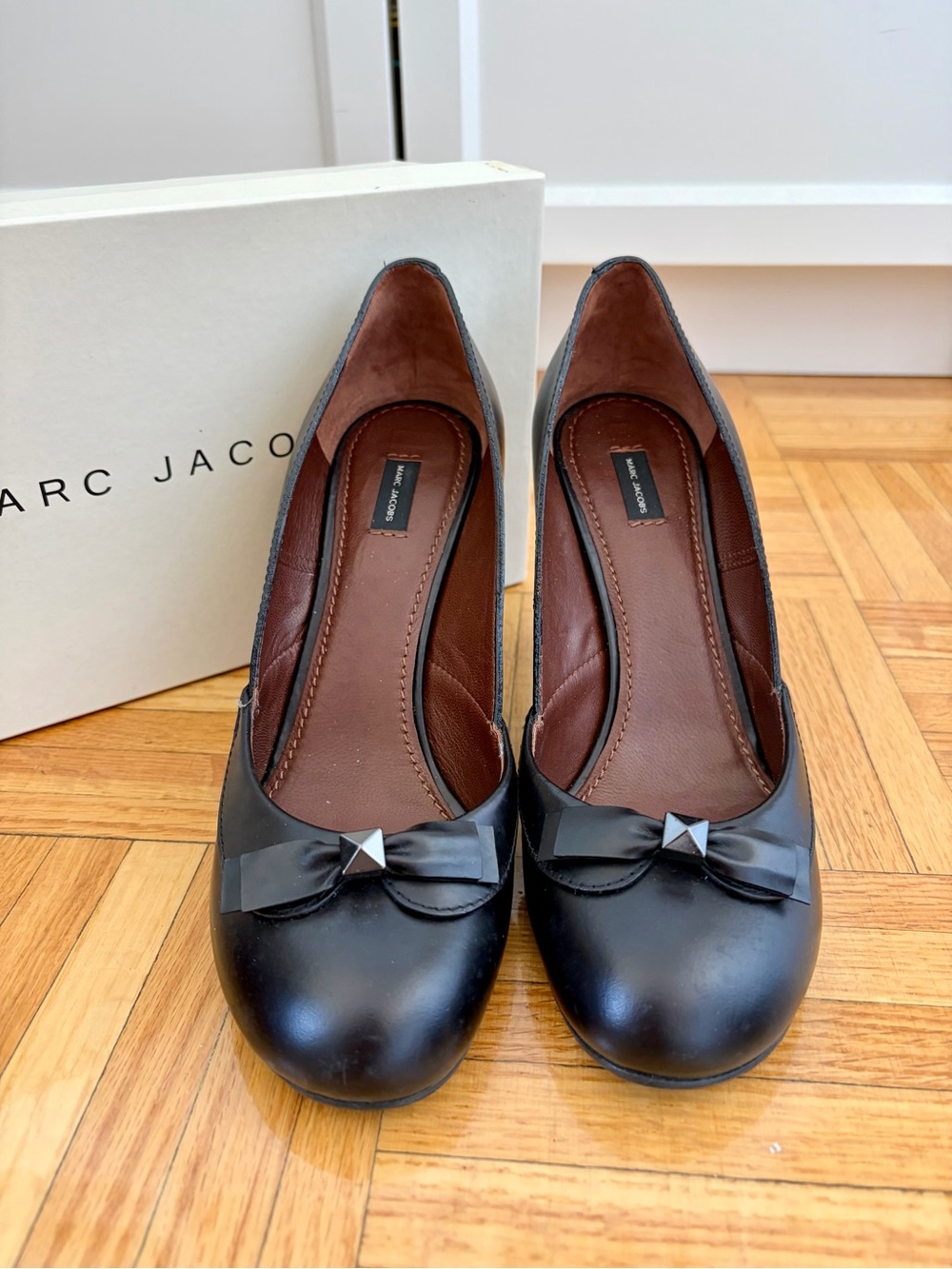 Marc Jacobs Black Bow Leather Pumps - Picture 1 of 6